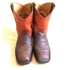 Ariat big boys work boots sz 5.5
